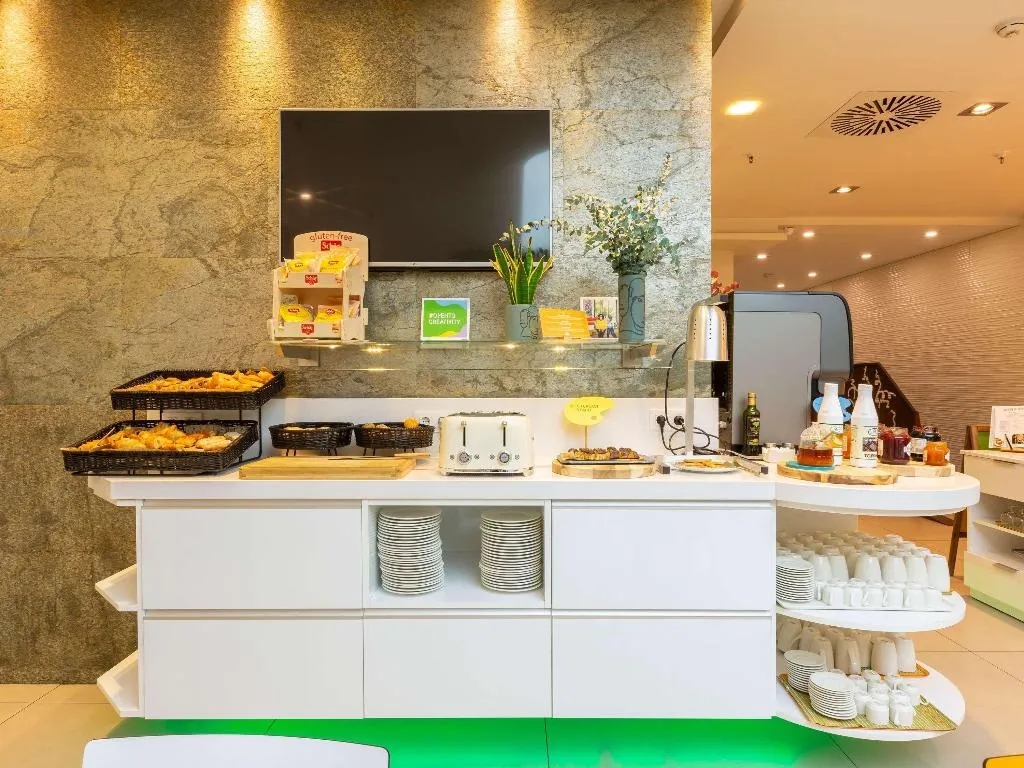 Restaurant, Ibis Styles Madrid Prado, Madrid
