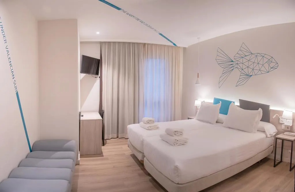 Room, Mediterraneo, Valencia