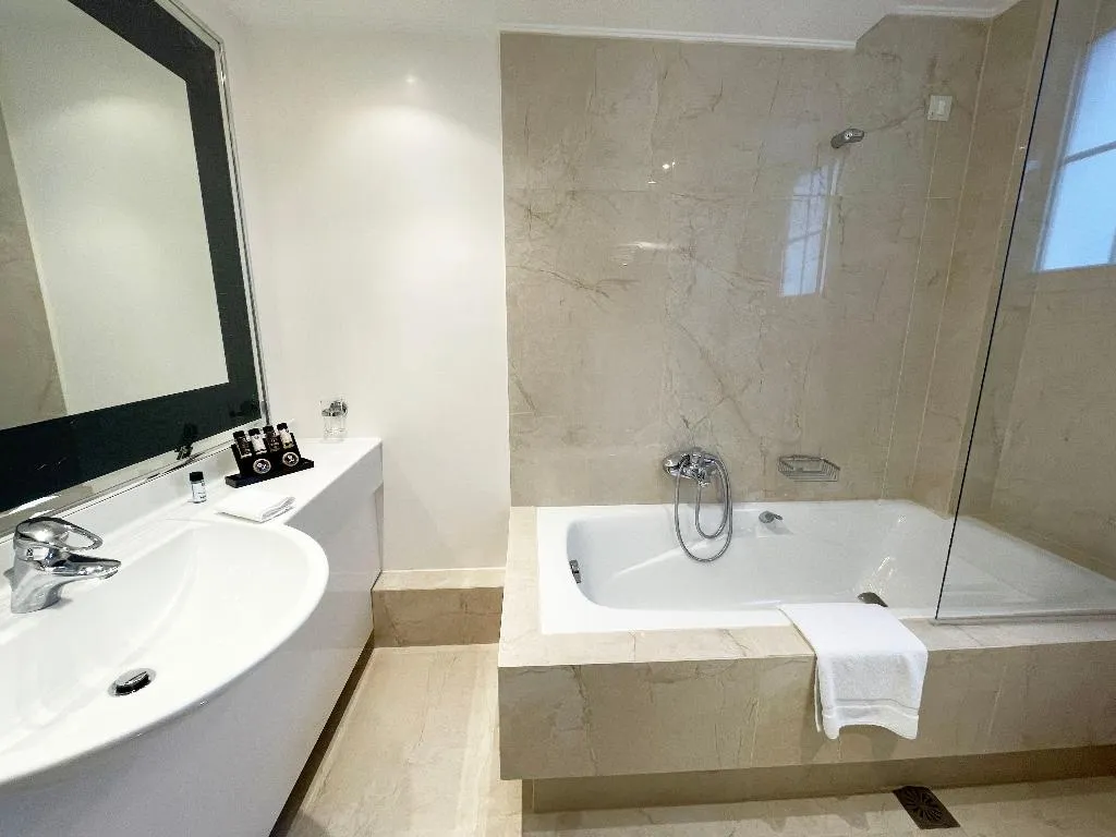 SUITE CAPACITY 4 TWO BEDROOMS Room, Theoxenia House, Athens