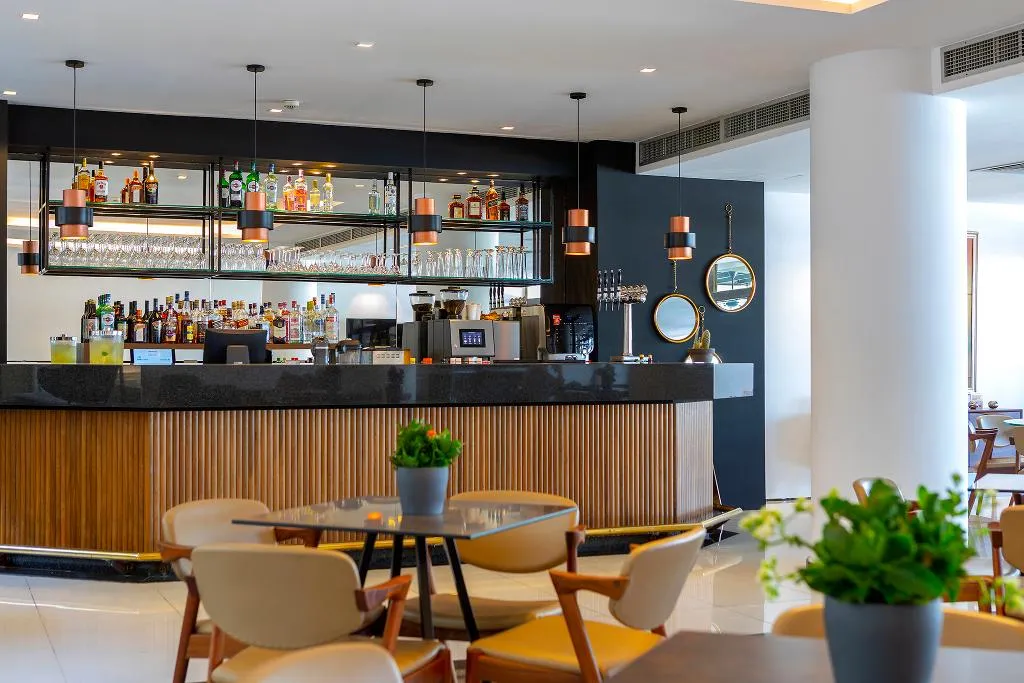 Bar, Crystal Springs Beach Hotel, Cyprus