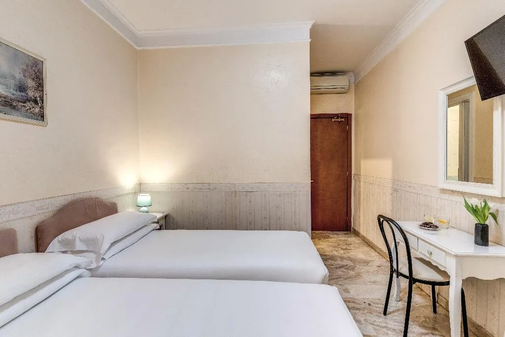 DOUBLE STANDARD Room, Hotel Orazia, Rome