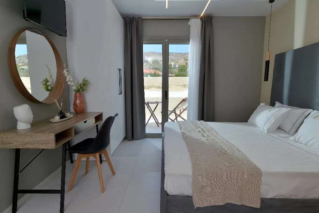 DOUBLE SUPERIOR WITH BALCONY Room, Swan Paradise Residences, Kalamata