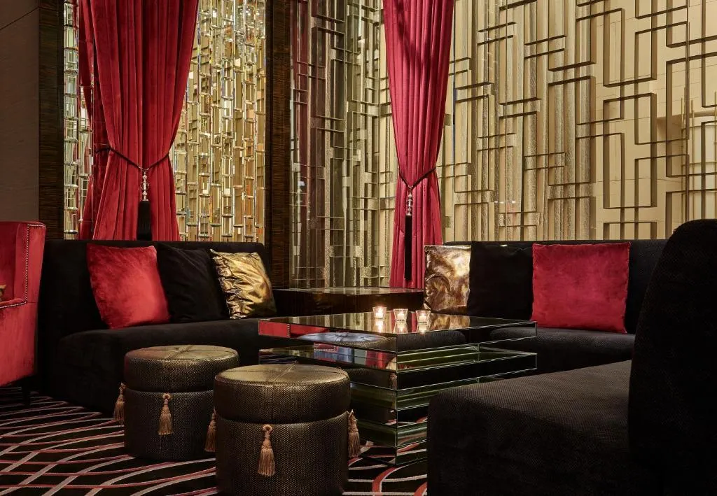 SUITE EXECUTIVE KING BED Room, Hilton Dubai Al Habtoor City, Dubai