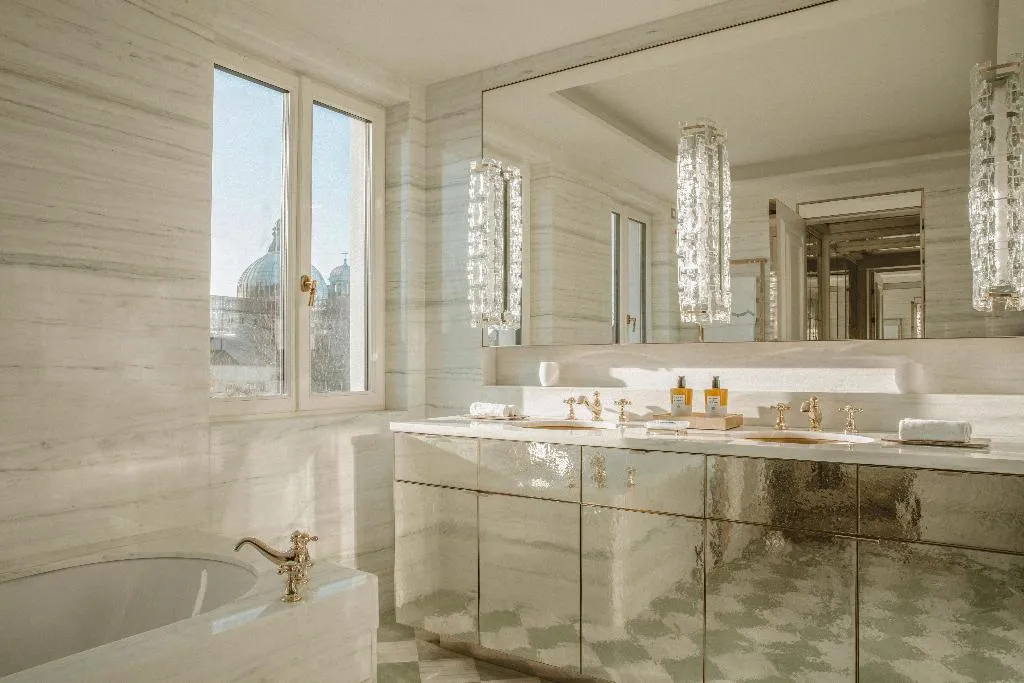 SUITE STANDARD Room, Hotel Cipriani, A Belmond Hotel, Venice, Venice