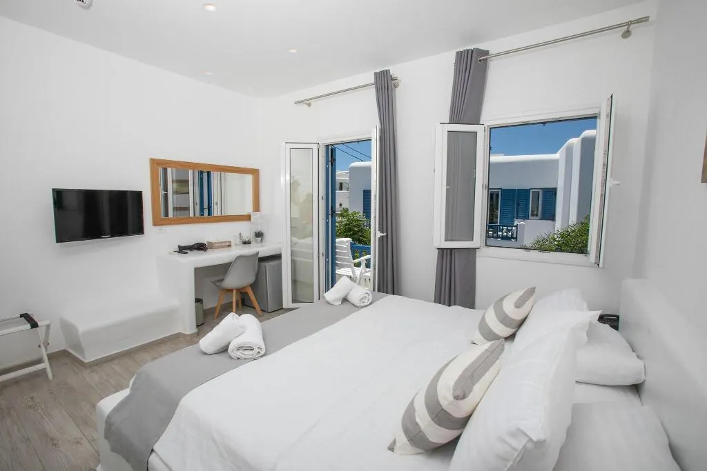 DOUBLE DELUXE GARDEN VIEW Room, Acrogiali, Mykonos