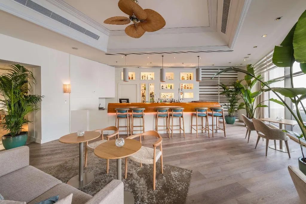 Bar, Sesimbra Oceanfront Hotel, Lisbon