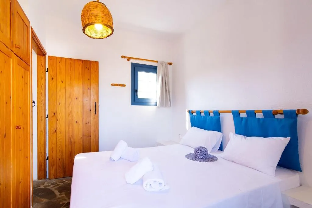 Room, Okirroi Villas and Apts, Crete