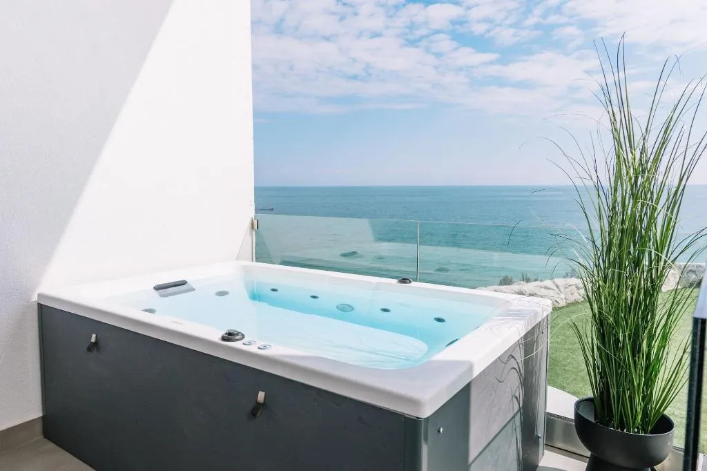 Room, Akrotiri Olympus Luxury Suites, Thessaloniki