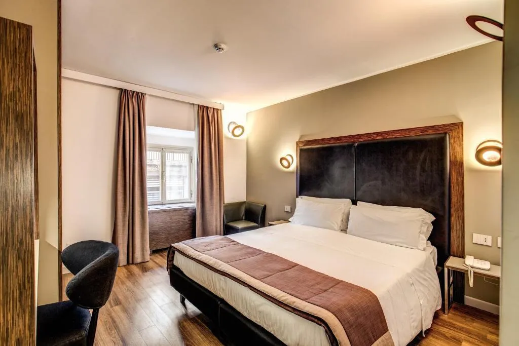 DOUBLE SUPERIOR Room, Al Manthia Hotel, Rome