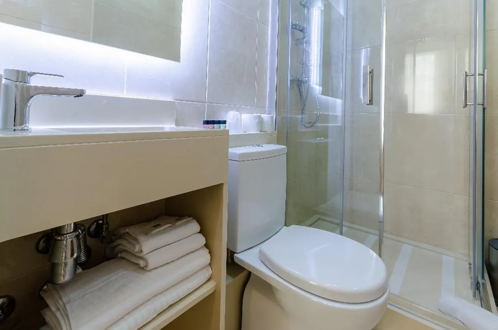 DOUBLE SUPERIOR Room, Hotel Duas Nacoes, Lisbon
