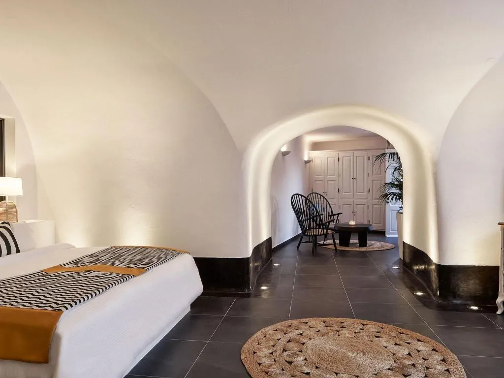 SUITE KING SIZE BED Room, San Antonio, Santorini