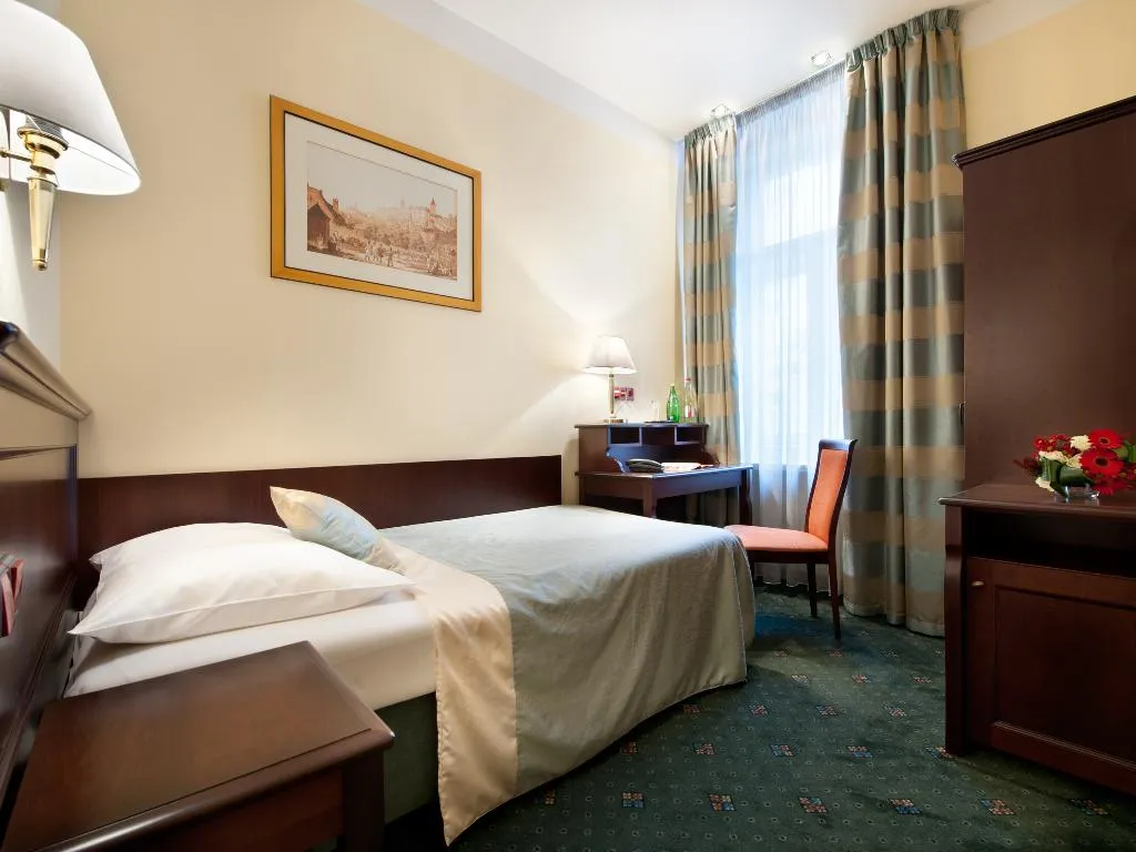 SINGLE STANDARD Room, EA Hotel DownTown, Prague