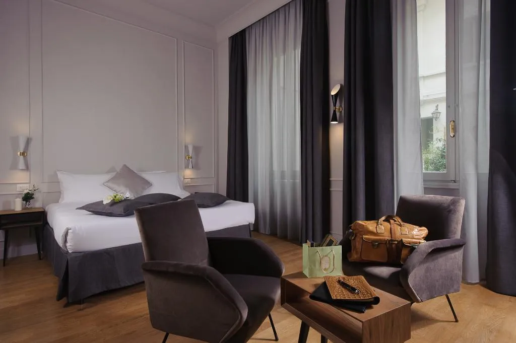 DOUBLE PREMIUM Room, Hotel Lungarno Vespucci 50, Florence
