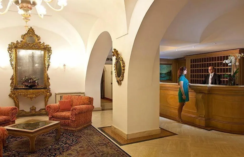 Lobby, Grand Hotel il Moresco, Naples