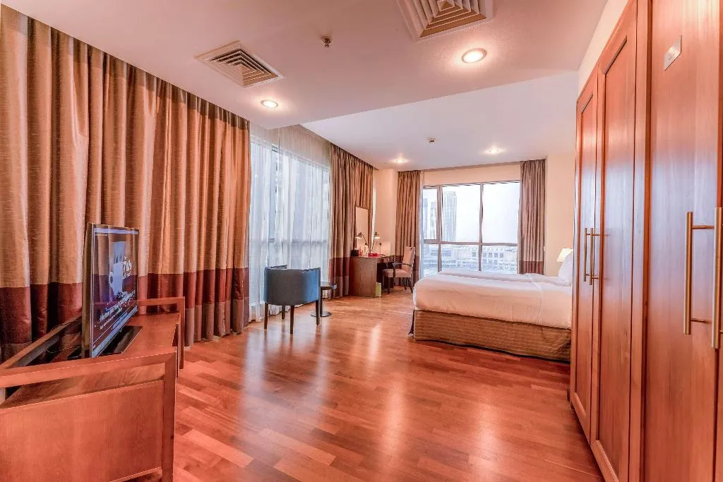 JUNIOR SUITE WITH VIEWS Room, Ramada Downtown Dubai, Dubai