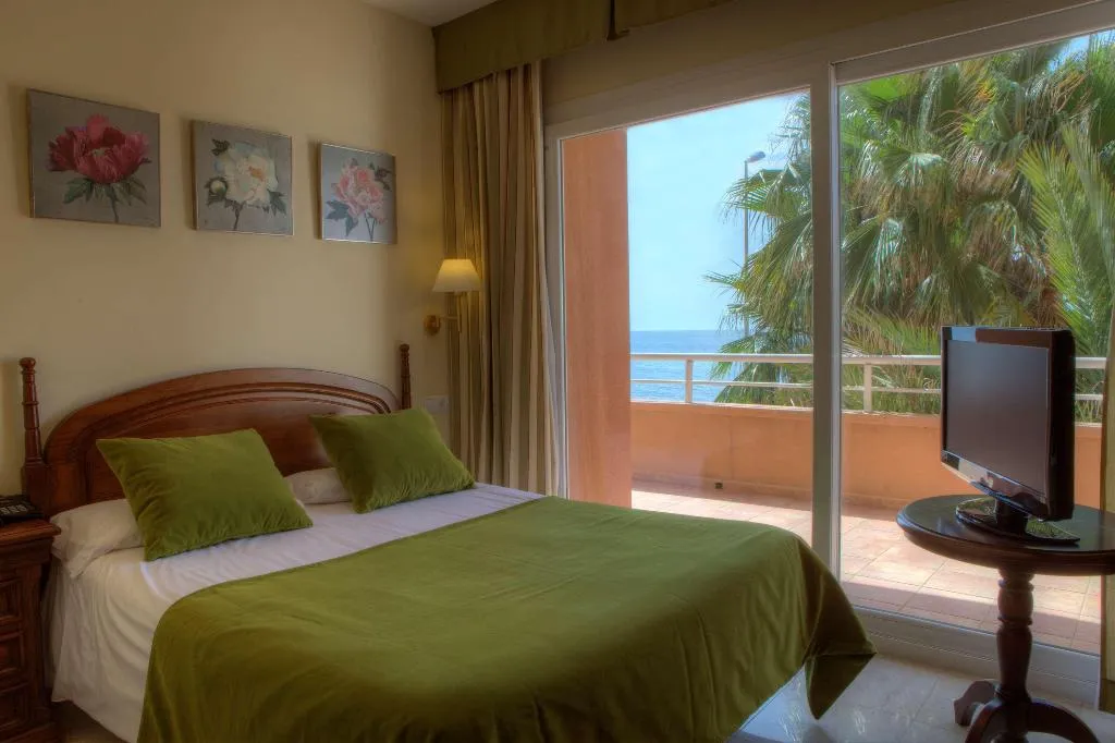 Room, Hotel Sunway Playa Golf & Spa, Sitges, Costa Brava