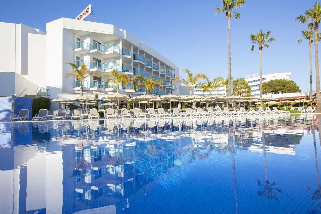 Pool, Hipotels Cala Millor Park, Majorca