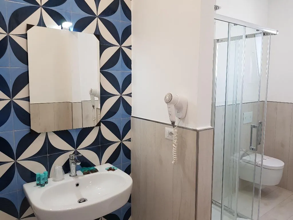 DOUBLE SUPERIOR SEA VIEW Room, Oriente, Naples