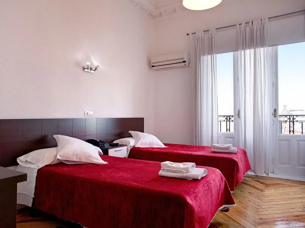 TWIN STANDARD Room, Hostal Besaya, Madrid
