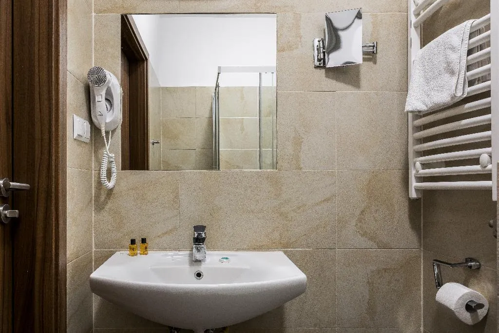 TWIN STANDARD Room, G12 Aparthotel, Krakow