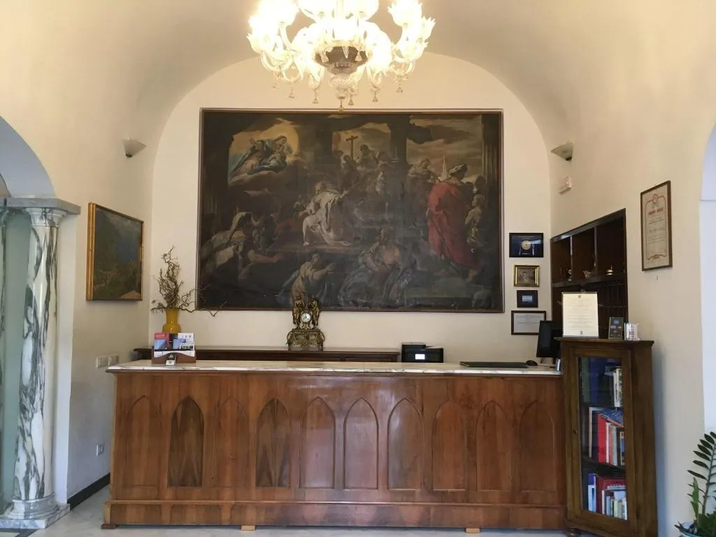 Lobby, Bonadies, Naples