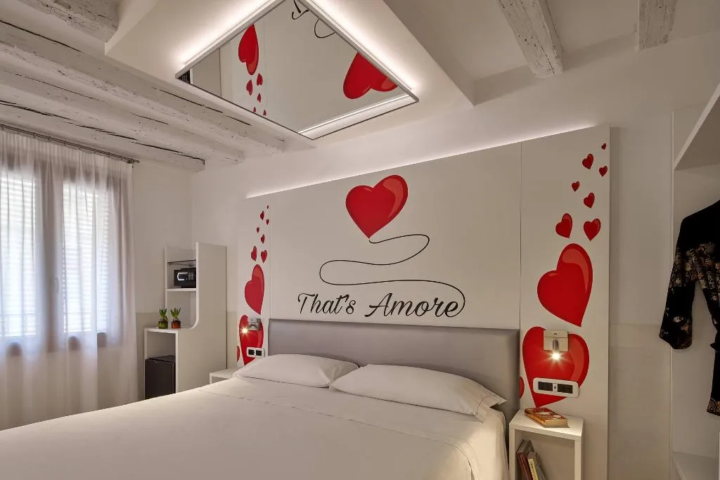 Double or Twin SUPERIOR Room, UNA HOTELS Ala Venezia - Adults +16, Venice