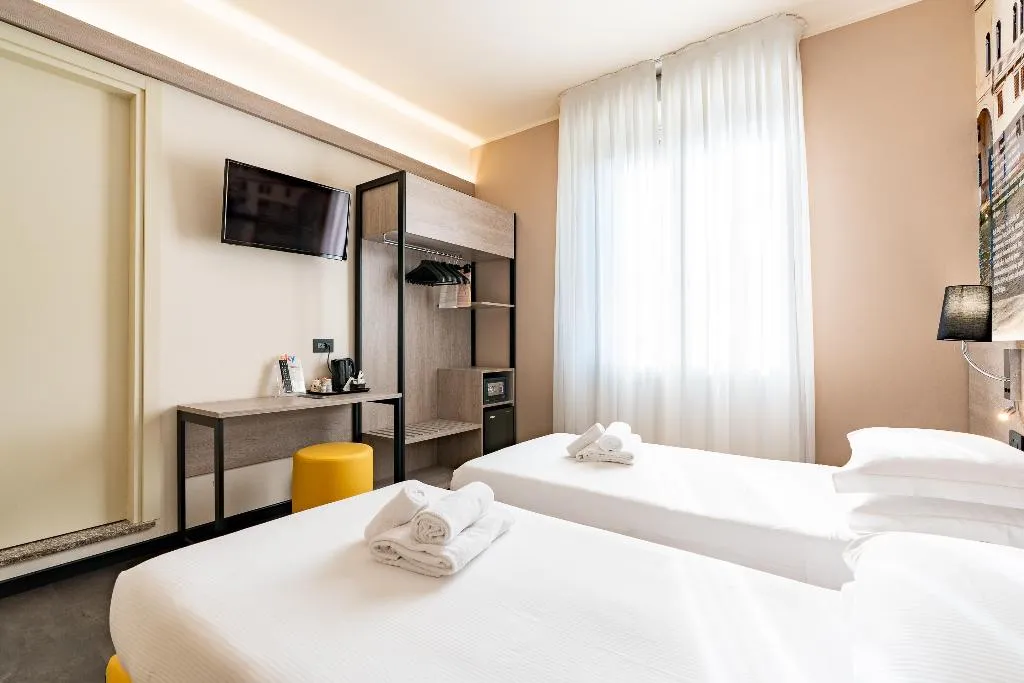 Room KING SIZE BED Room, Jet Hotel, Sure Hotel Collection by Best Western, Milan
