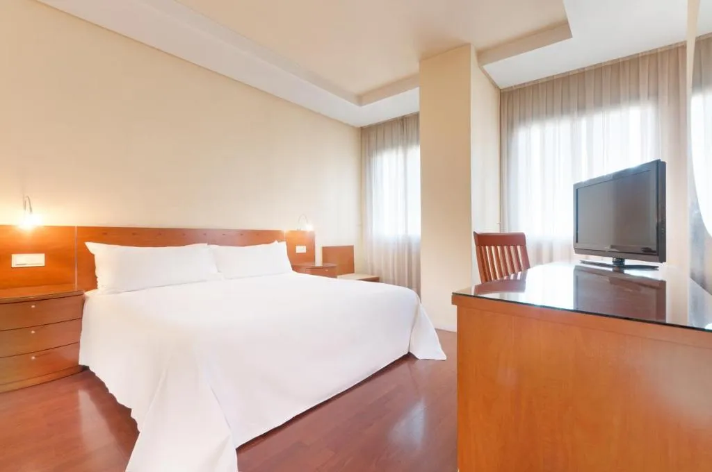 Room, Hotel Madrid Chamartín Affiliated by Meliá, Madrid