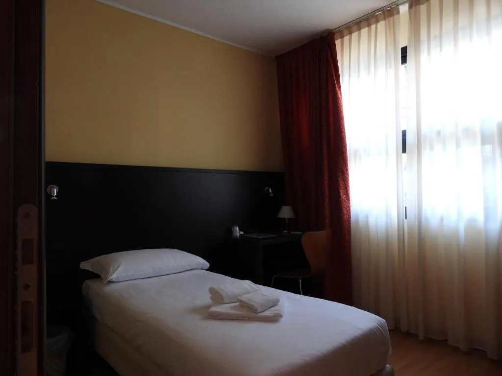Room, Guidi, Venice