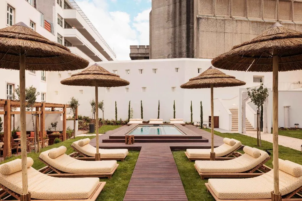 Pool, Locke De Santa Joana, Lisbon