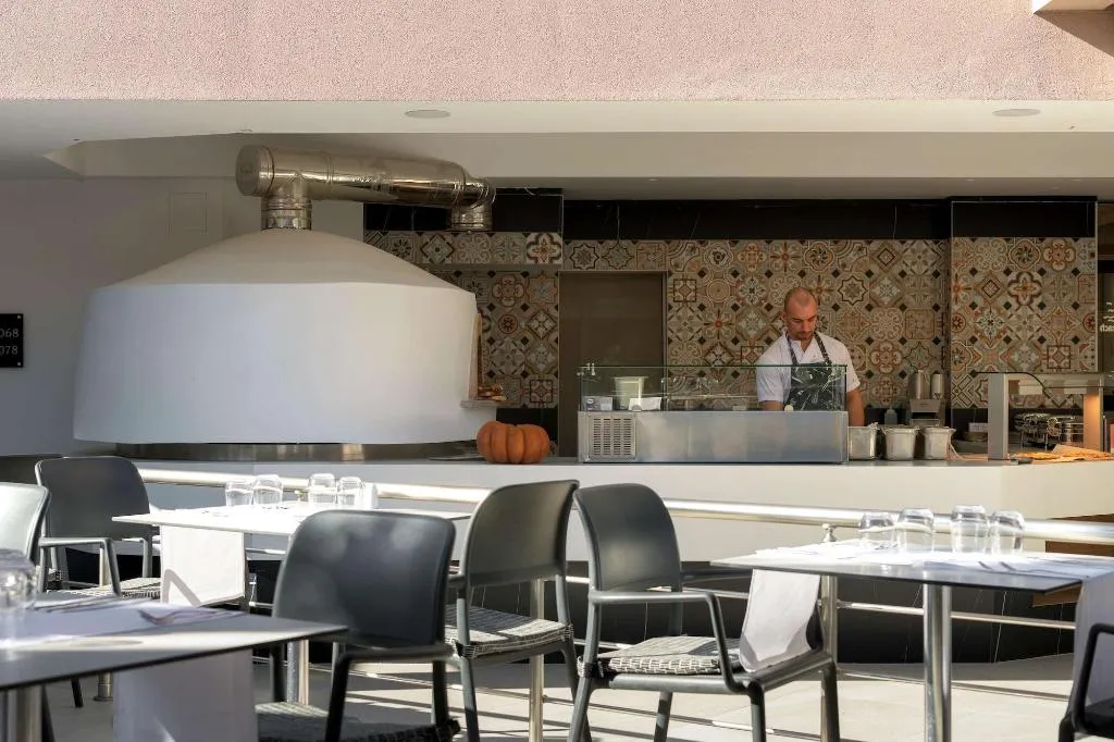 Restaurant, High Beach White, Crete
