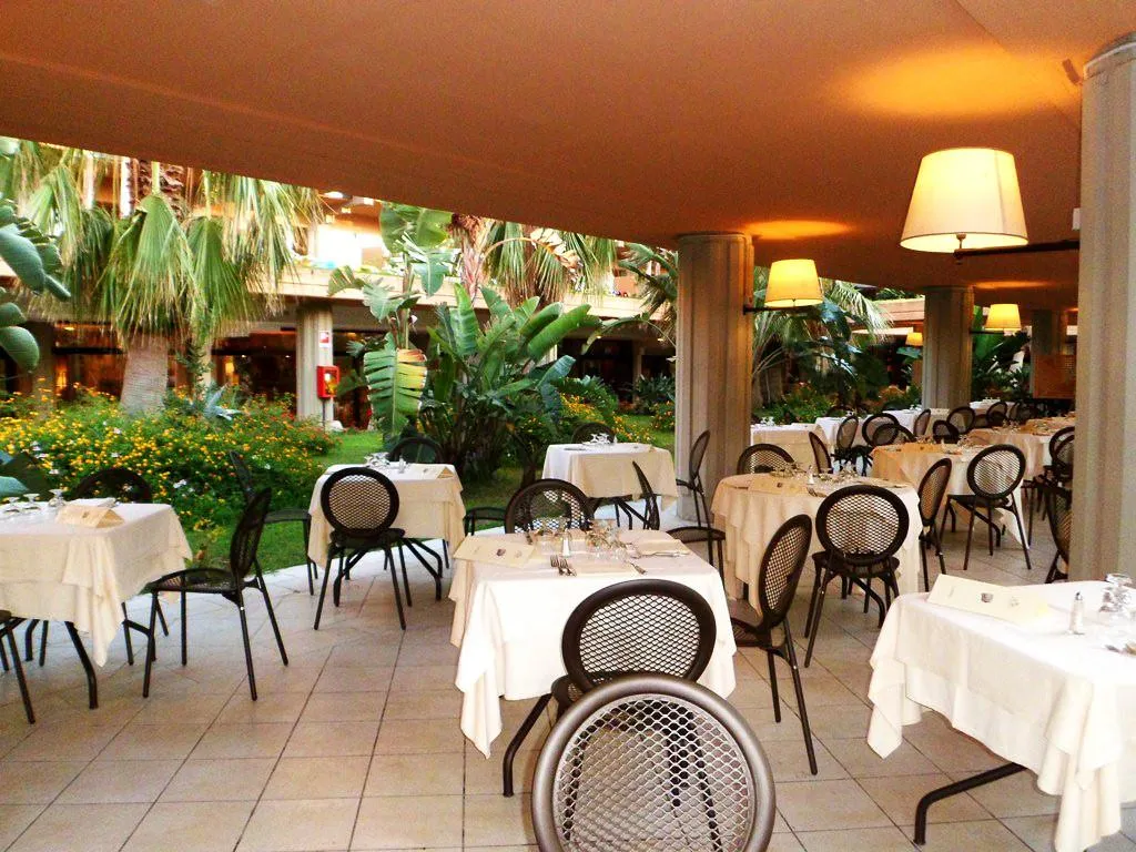 Restaurant, Mclub Acacia Resort, Palermo