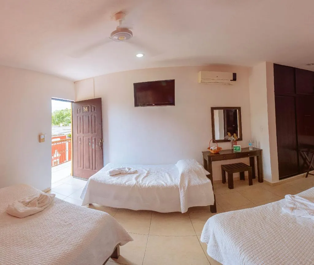 TRIPLE STANDARD Room, Hotel Rosalia, Cancun Area