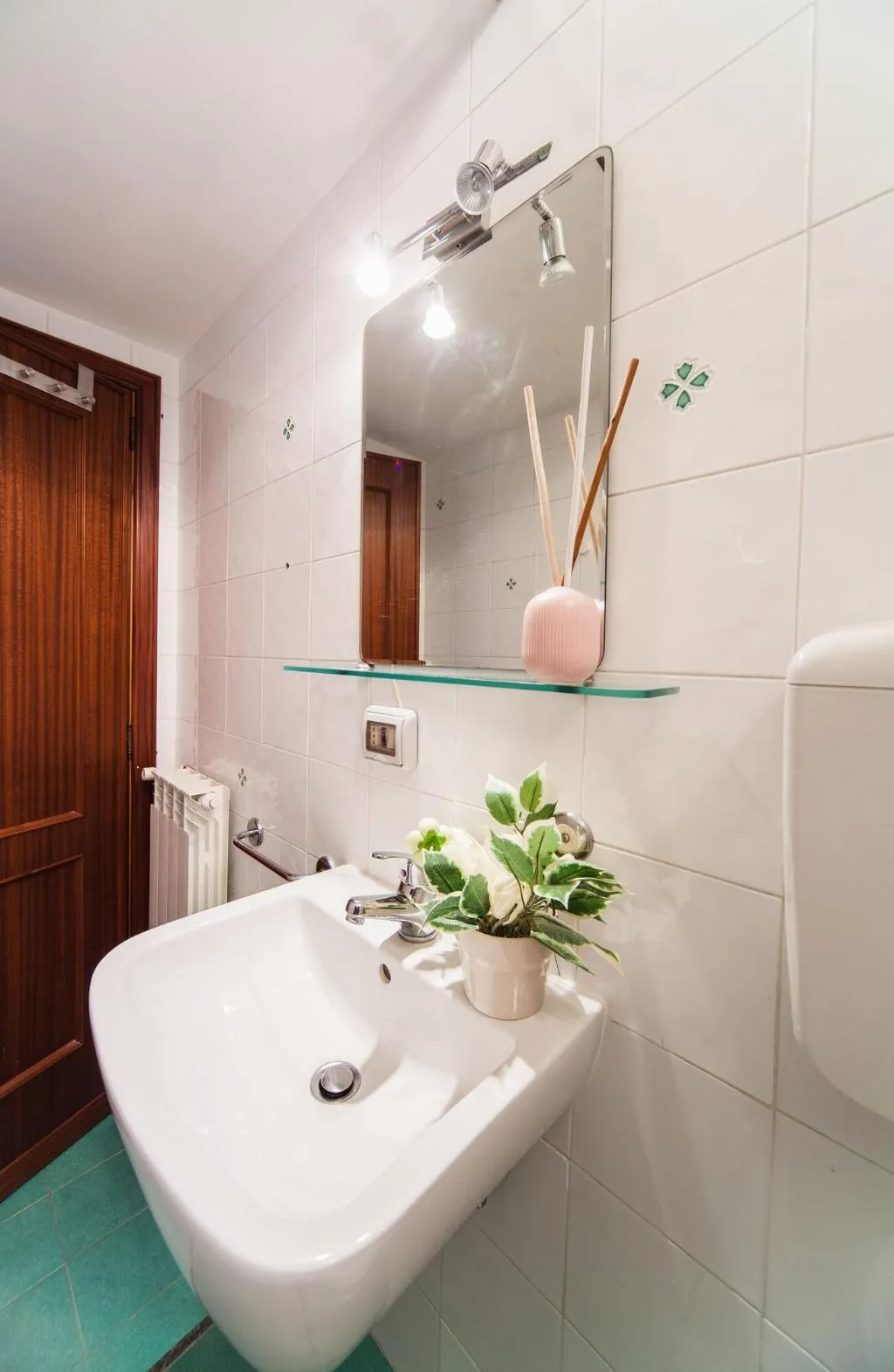 Room, Napolicentro Mare, Naples