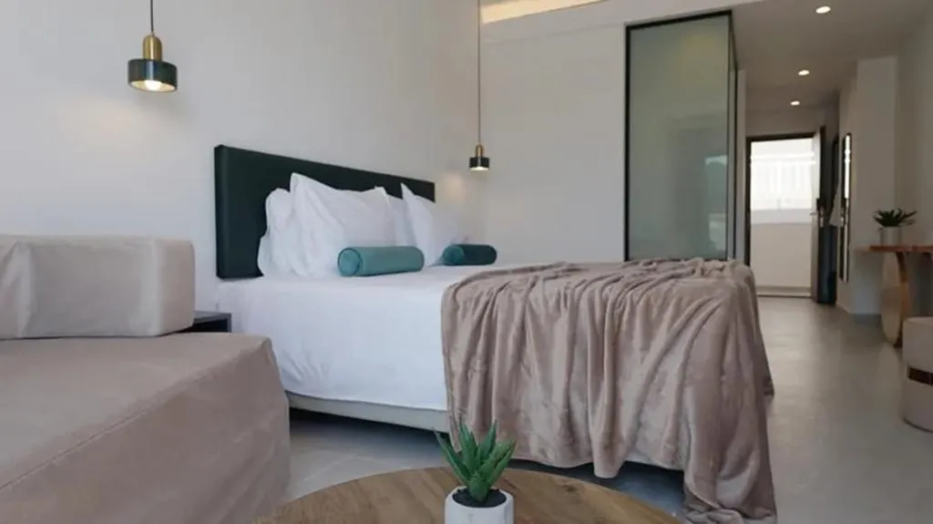 JUNIOR SUITE KING SIZE BED Room, Diana Palace Hotel Zakynthos, Zante