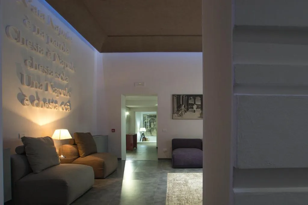 Lobby, Santa Brigida, Naples