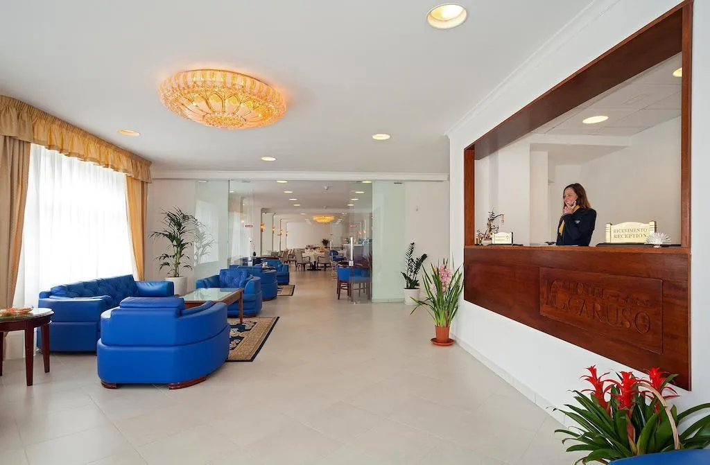 Lobby, Caruso, Naples
