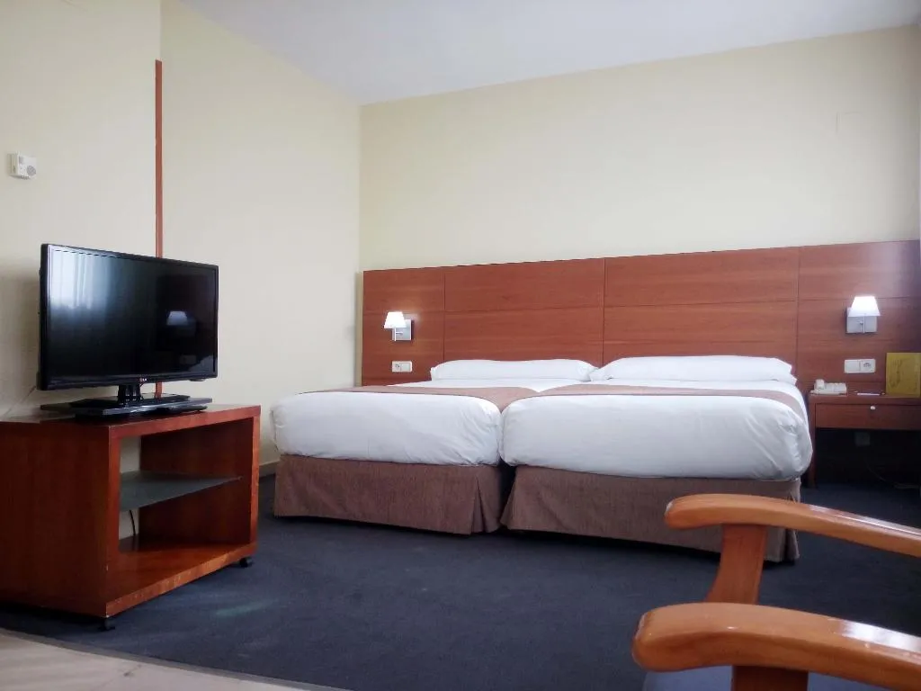 DOUBLE STANDARD Room, Porcel Torre Garden, Madrid