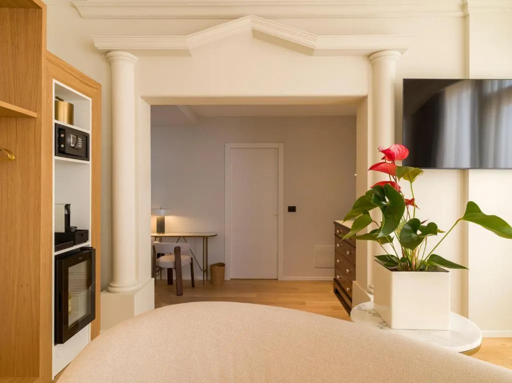SUITE CAPACITY 1 Room, UNA Hotels One Catania Wellness & SPA, Catania