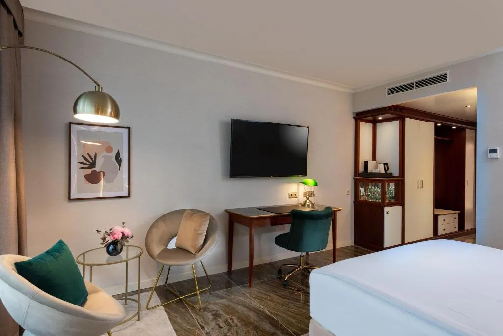 Room, JW Marriott Hotel Berlin, Berlin