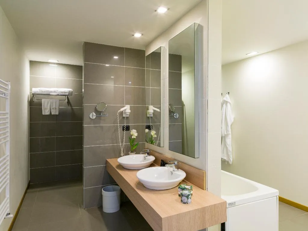 SUITE CLASSIC Room, Esperia Palace Hotel & Resort Spa, Catania