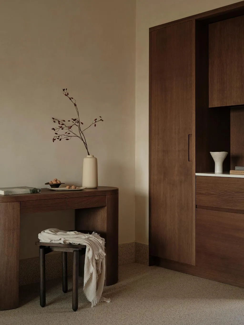 TRIPLE DELUXE ONE BEDROOM Room, Enarma Suites & Spa Wellness Retreat, Santorini