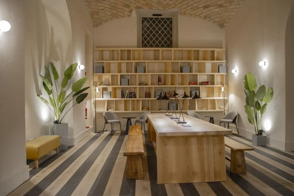 Lobby, Room Select Via Veneto, Rome