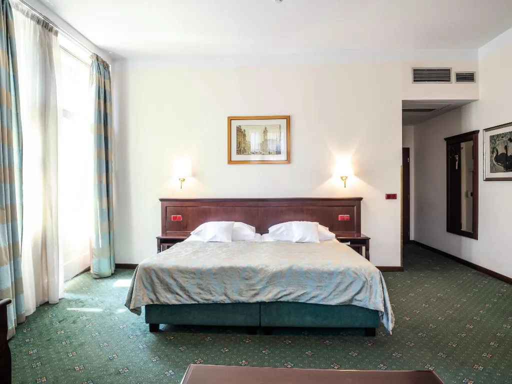 DOUBLE EXECUTIVE Room, EA Hotel DownTown, Prague
