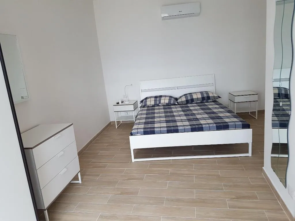 Room, Il Paradiso Sul Mare, Rome
