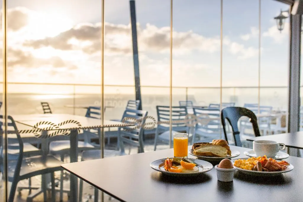 Restaurant, Carvi Beach Hotel, Algarve