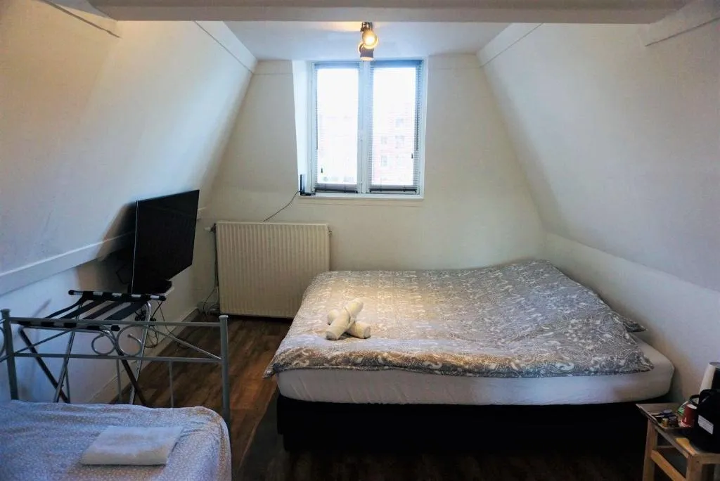 Room, Hotel Canal View, Amsterdam