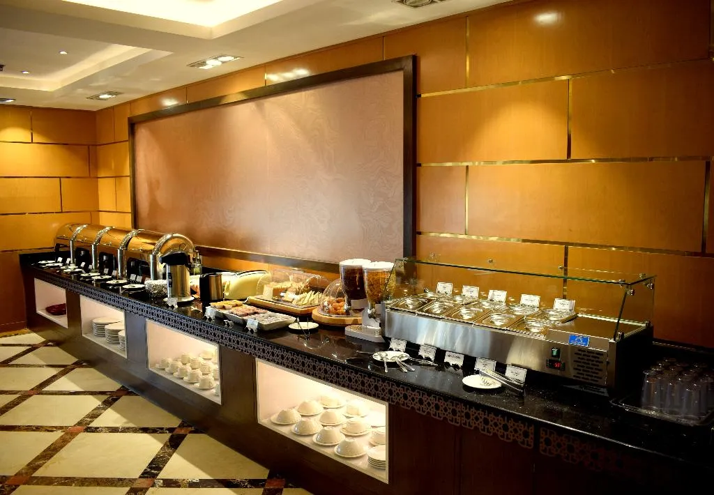 Restaurant, Emirates Stars Hotel Apartments, Dubai