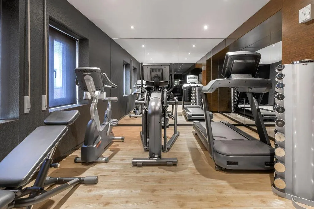 Sports and Entertainment, AC Madrid Carlton, Madrid