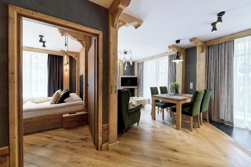 Room, ApartHotel Giewont, Krakow